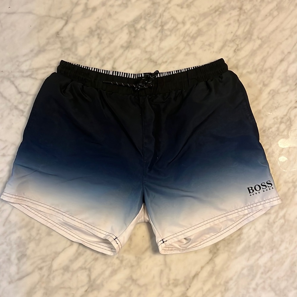 Hugo Boss Men’s Swim Shorts Lined size XL